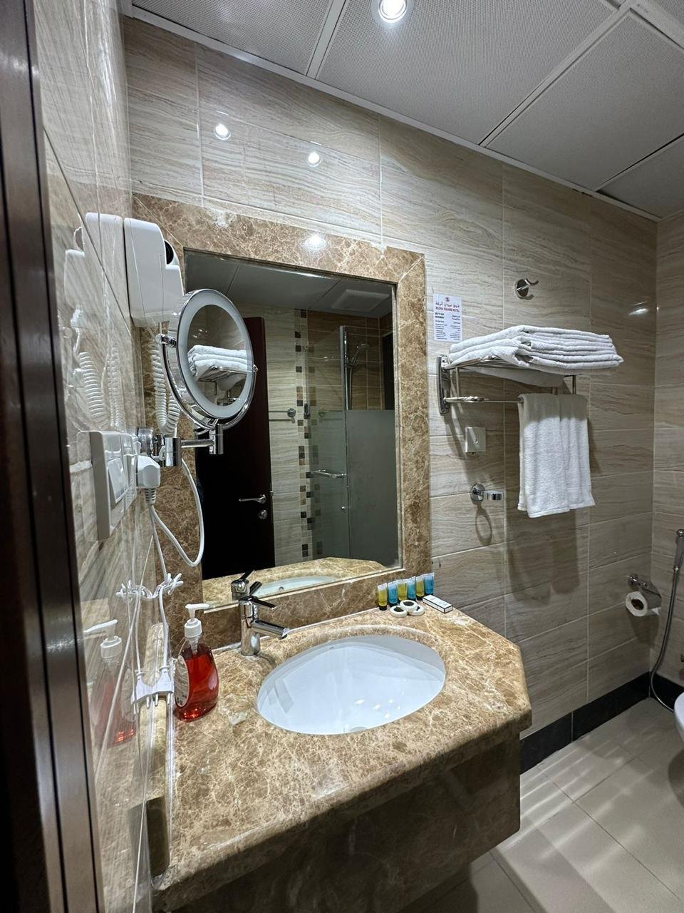 Representative hotel accommodation for the Deluxe Umrah package category